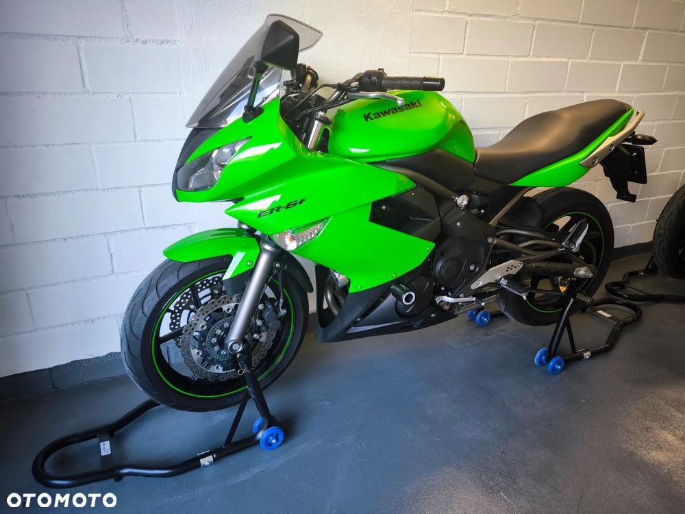 Kawasaki ER - 1