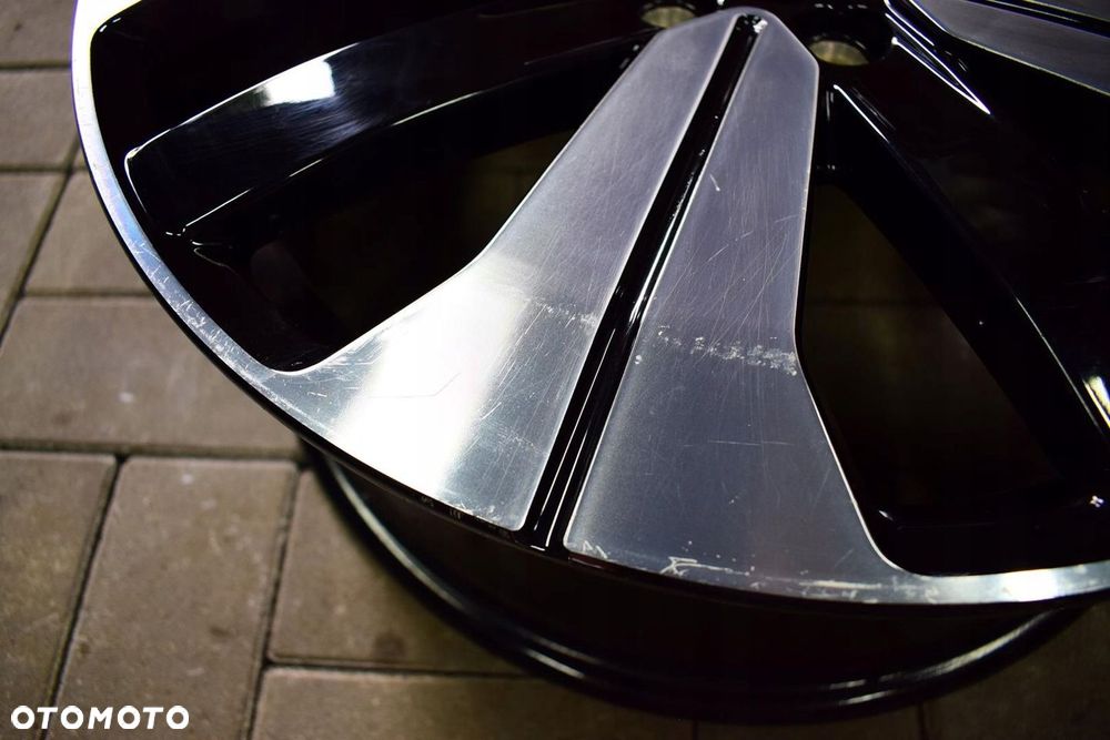 VOLVO 19 XC40 Nowy Model Oryginał - 4