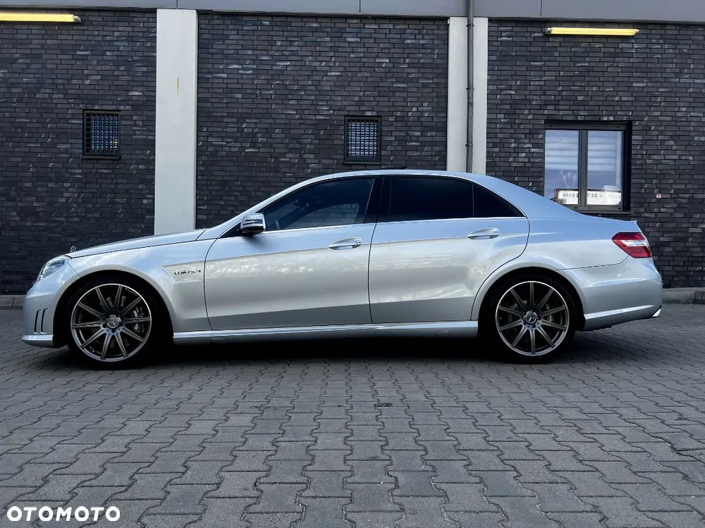 Mercedes-Benz Klasa E 63 AMG - 6