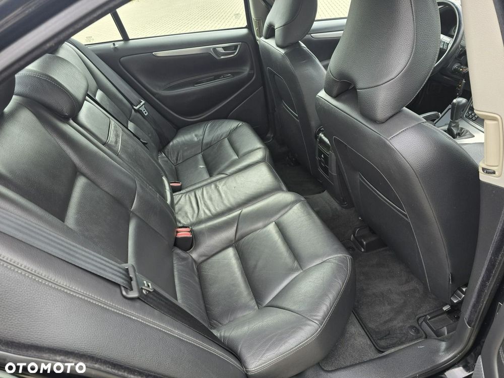 Volvo S60 - 22