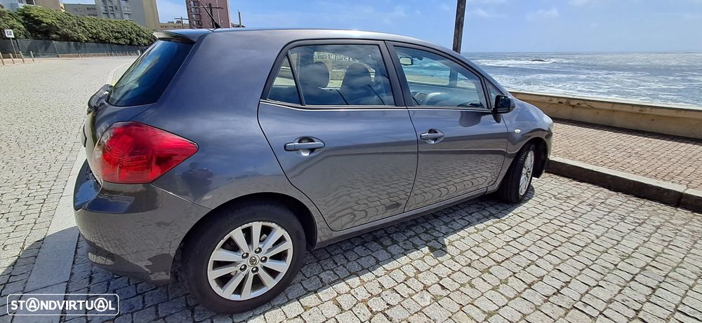 Toyota Auris 1.4 D-4D Sol - 5