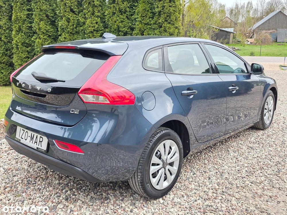 Volvo V40 D2 Momentum - 6