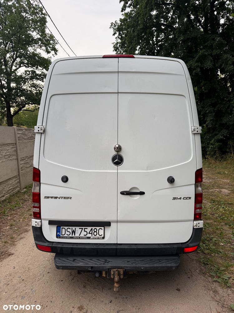 Mercedes-Benz Sprinter - 4