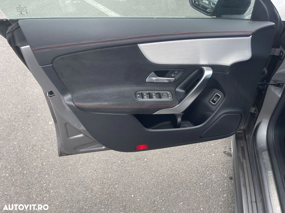 Mercedes-Benz CLA 180 - 11