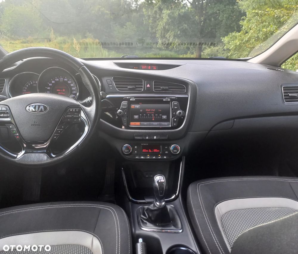 Kia Ceed 1.6 GDI XL - 21