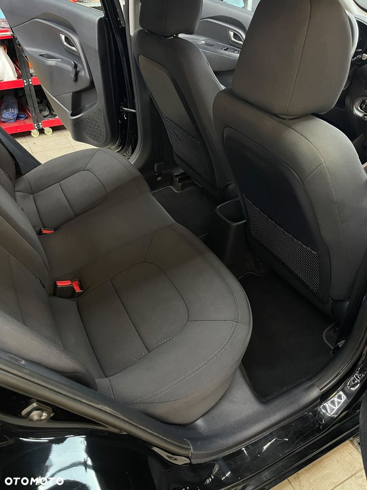 Kia Rio 1.2 Edition 7 - 24