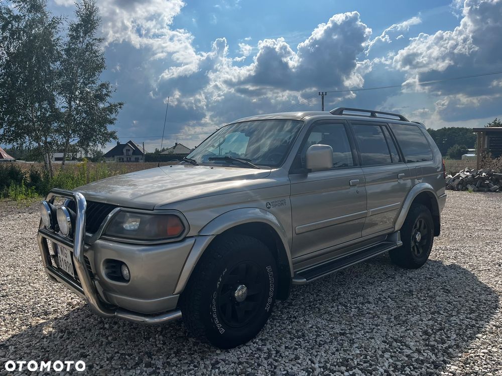 Mitsubishi Montero 3.5 XLS - 1