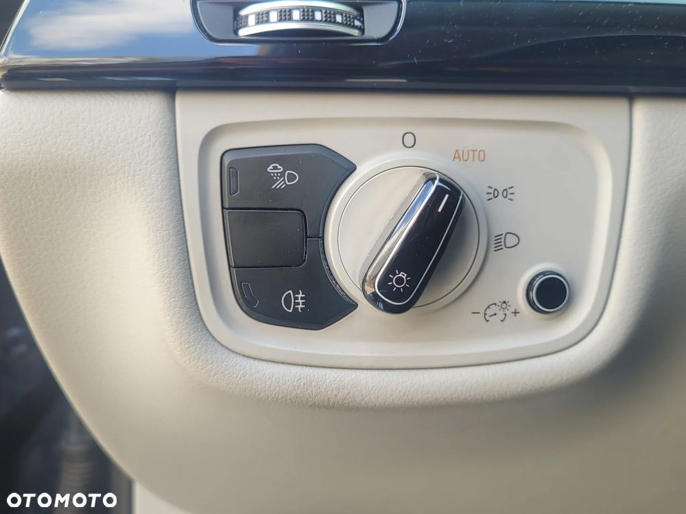 Audi A8 3.0 TDI clean diesel L Quattro - 27