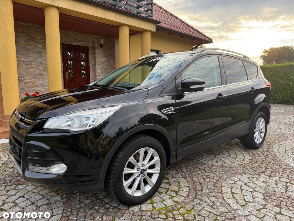 Ford Kuga 2.0 TDCi 2x4 Titanium - 5