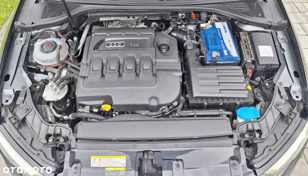 Audi A3 1.6 TDI Sport S tronic - 23