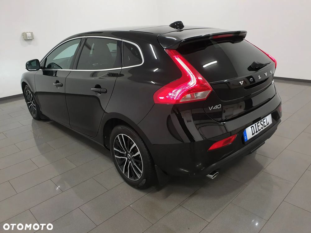 Volvo V40 D4 Inscription - 4
