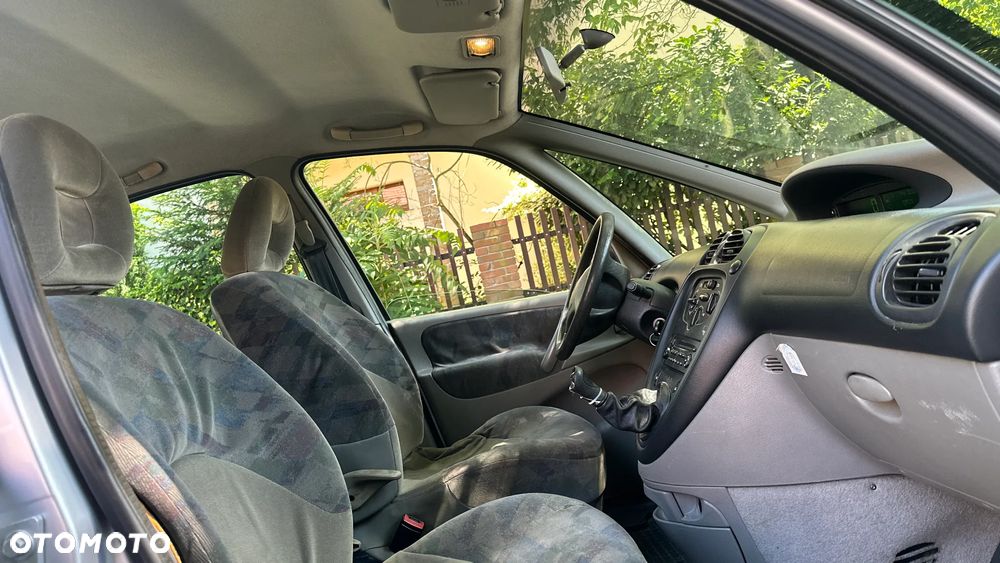 Citroën Xsara Picasso - 16