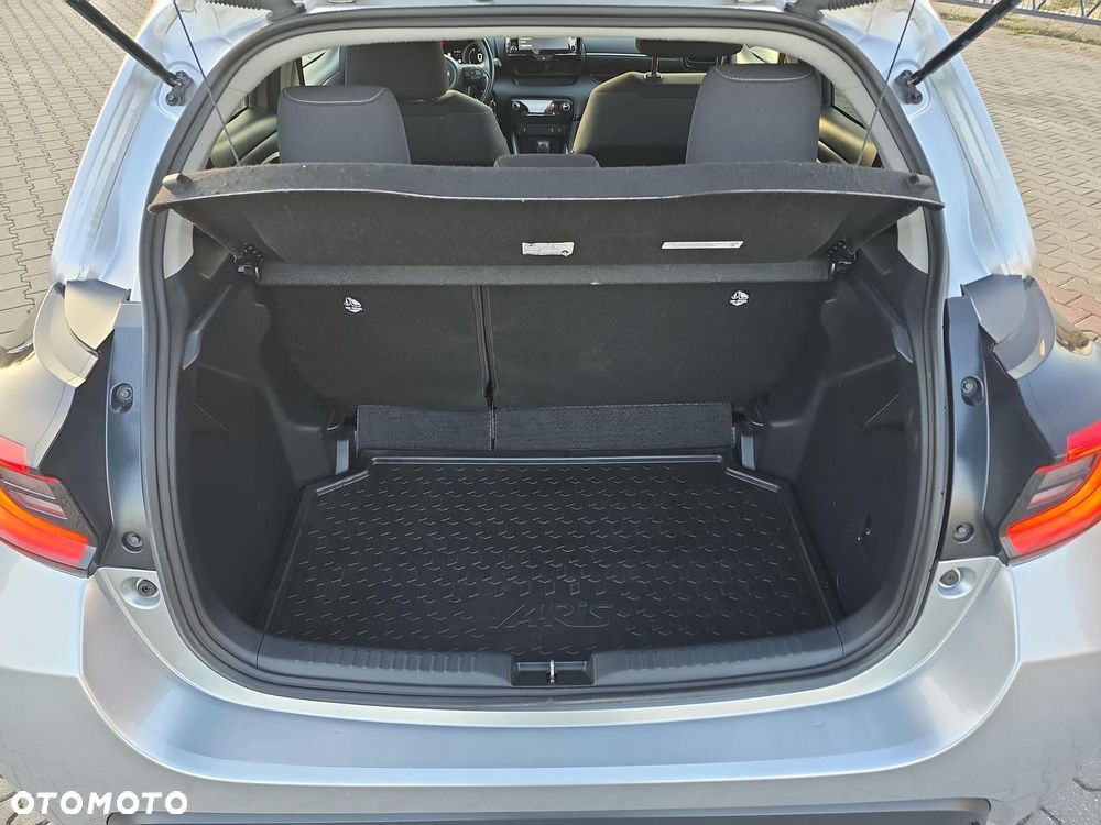 Toyota Yaris Hybrid 1.5 Comfort - 12