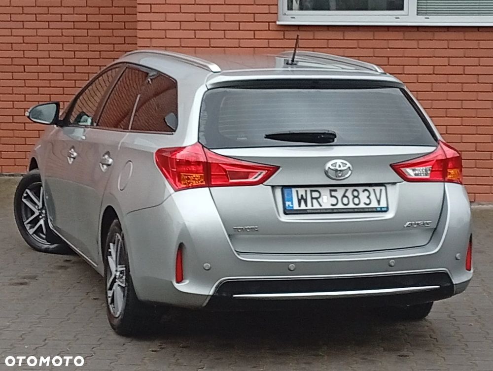 Toyota Auris - 15