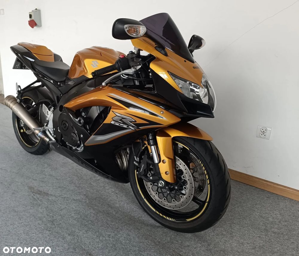 Suzuki GSX-R - 2