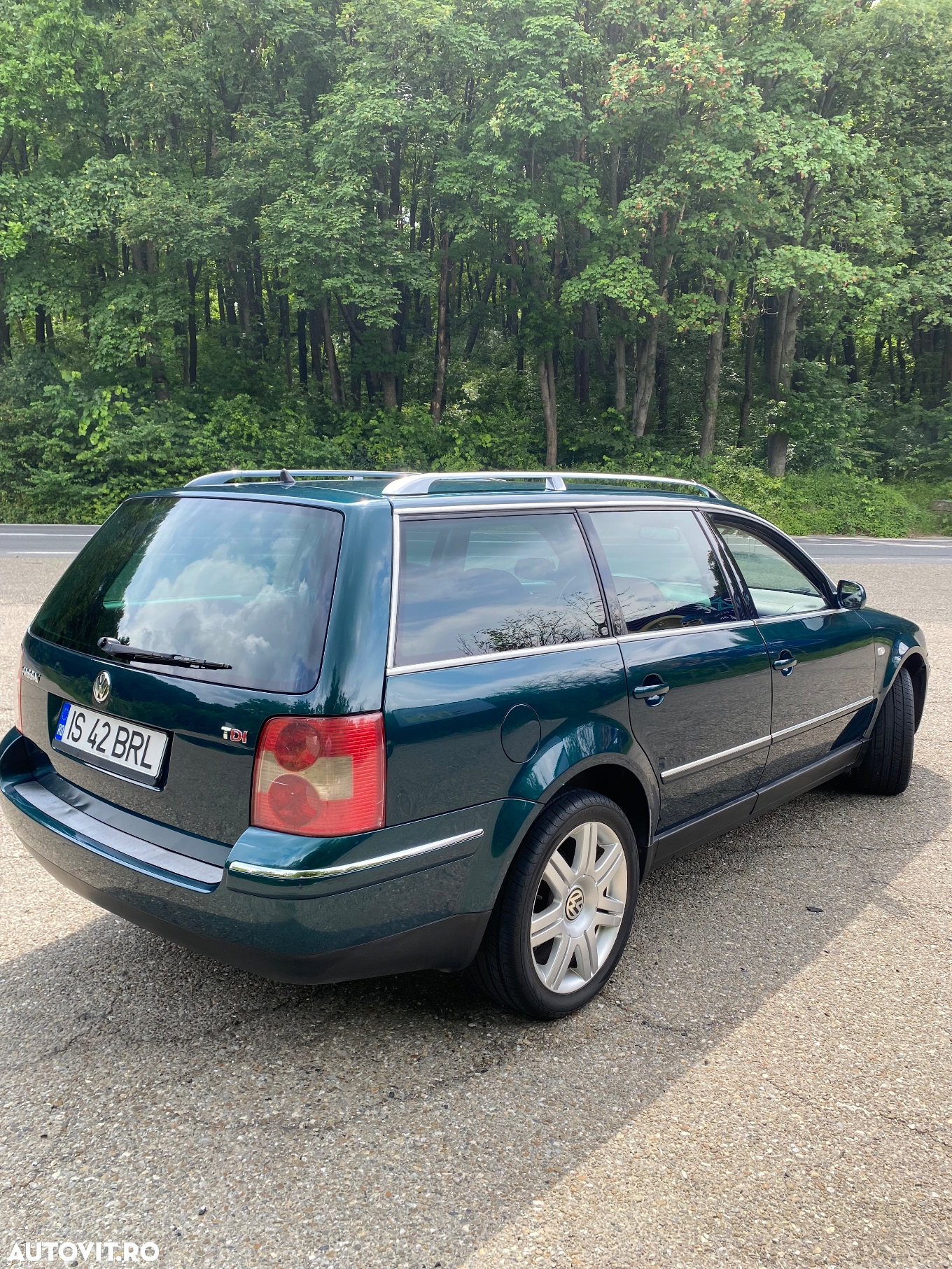 Volkswagen Passat Variant 1.9 TDI Highline - 3