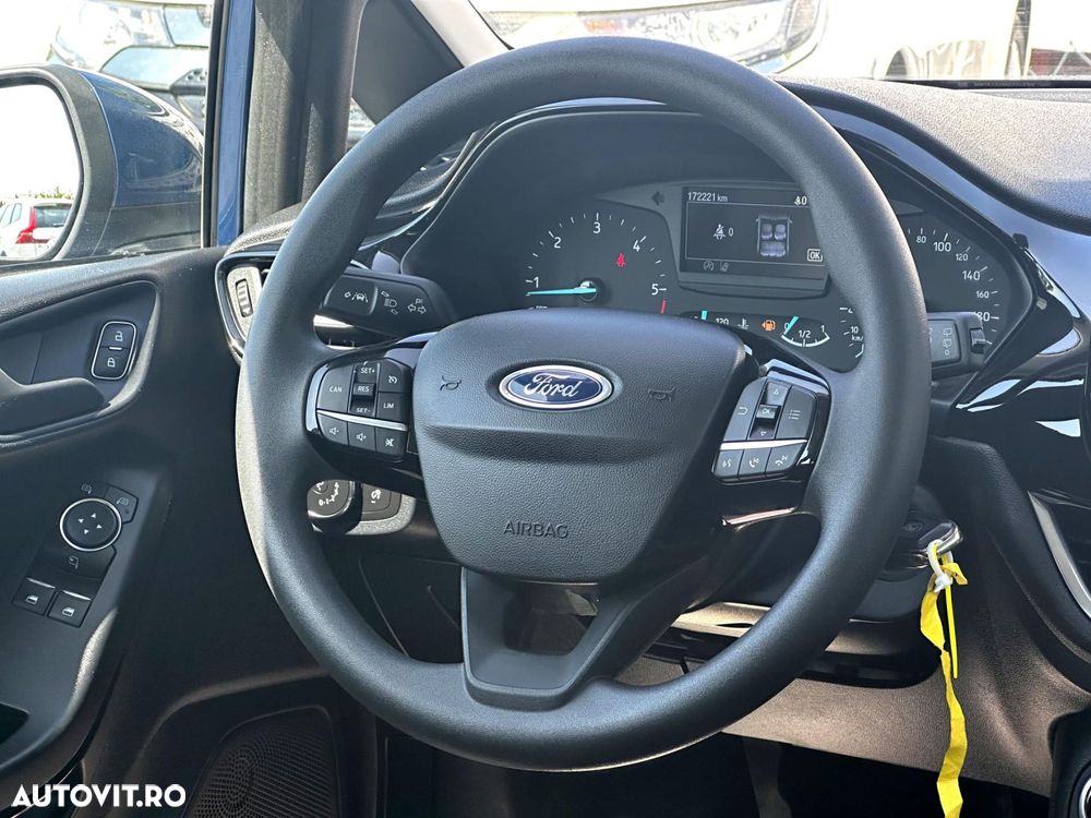 Ford Fiesta - 9