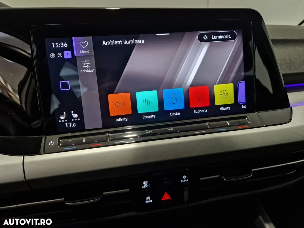 Volkswagen Golf 1.5 eTSI ACT DSG MHEV Life - 21