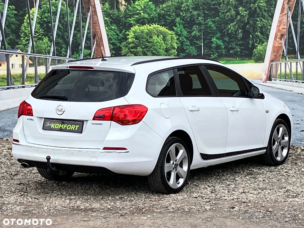 Opel Astra 1.4 Turbo Color Edition - 11