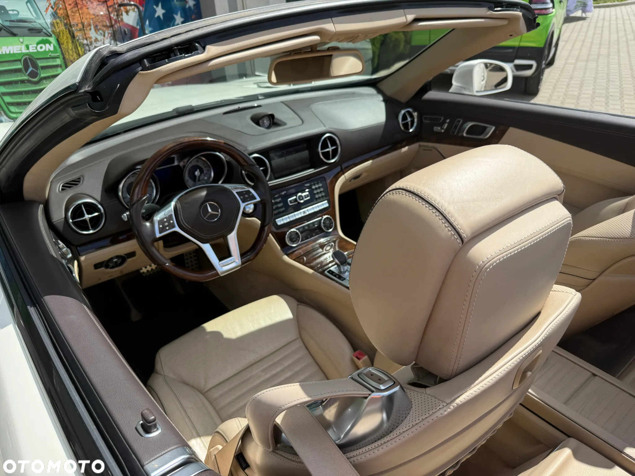 Mercedes-Benz SL - 18