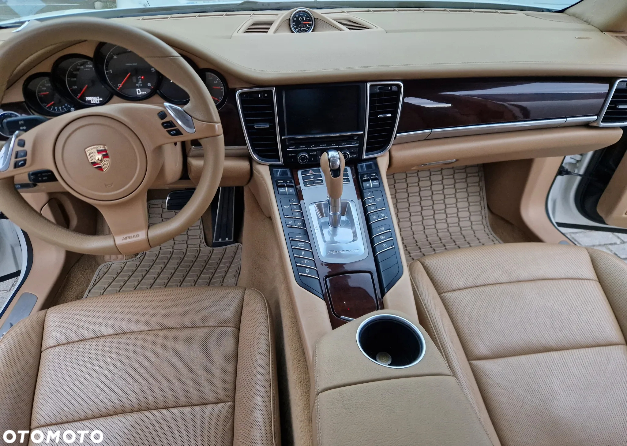 Porsche Panamera Diesel - 16