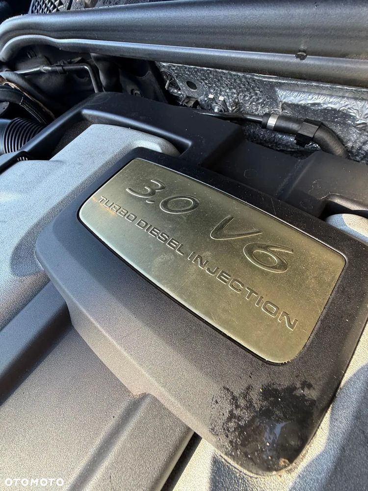 Porsche Cayenne - 25