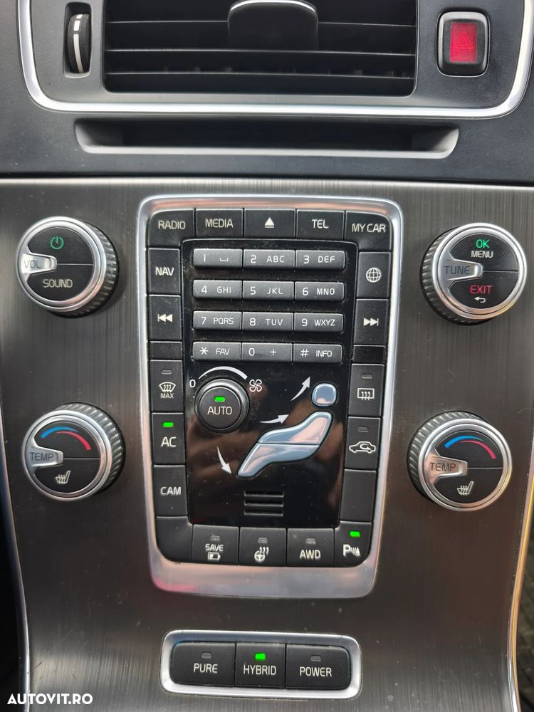 Volvo V60 D6 Plug-In-Hybrid AWD Geartronic Summum - 15