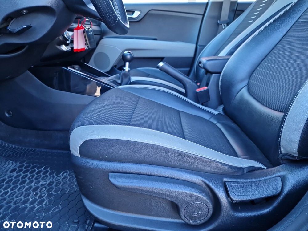 Kia Stonic 1.2 L - 13