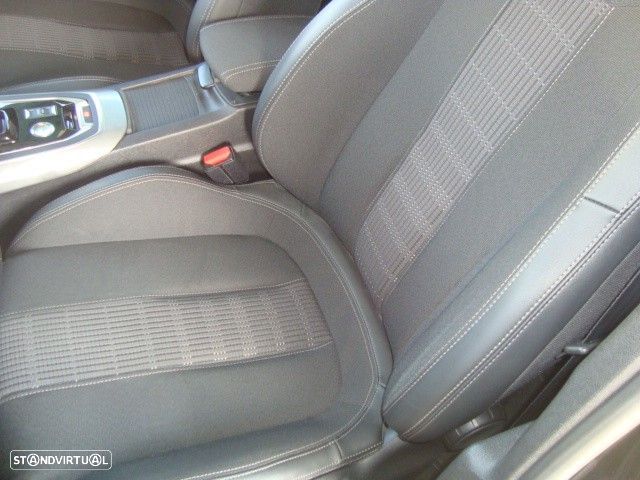 Peugeot 308 SW 1.5 BlueHDi Allure EAT6 - 19