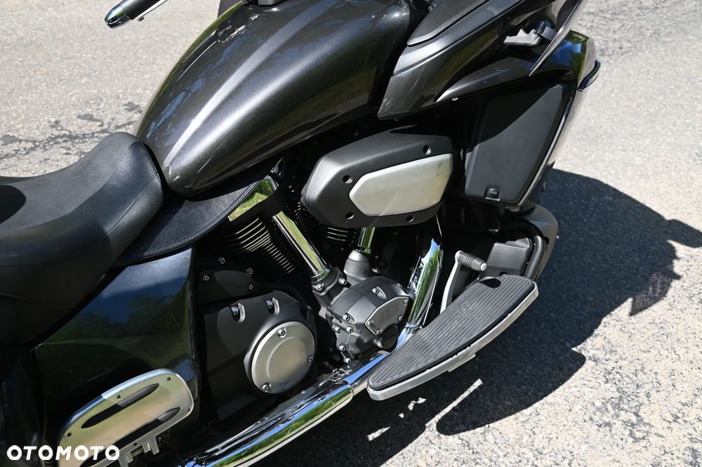 Yamaha Venture - 7
