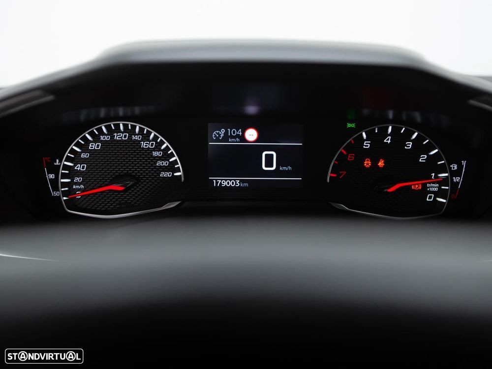 Peugeot 2008 1.5 BlueHDi Active Pack - 17