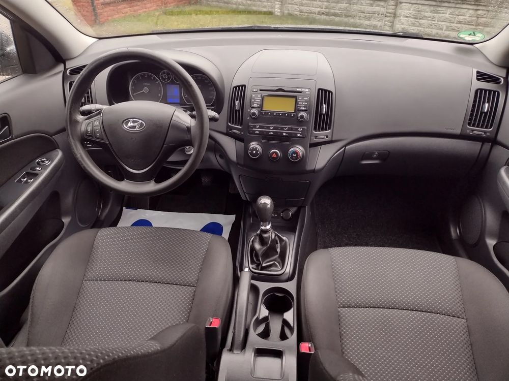 Hyundai i30 i30cw 1.4 blue Comfort - 15