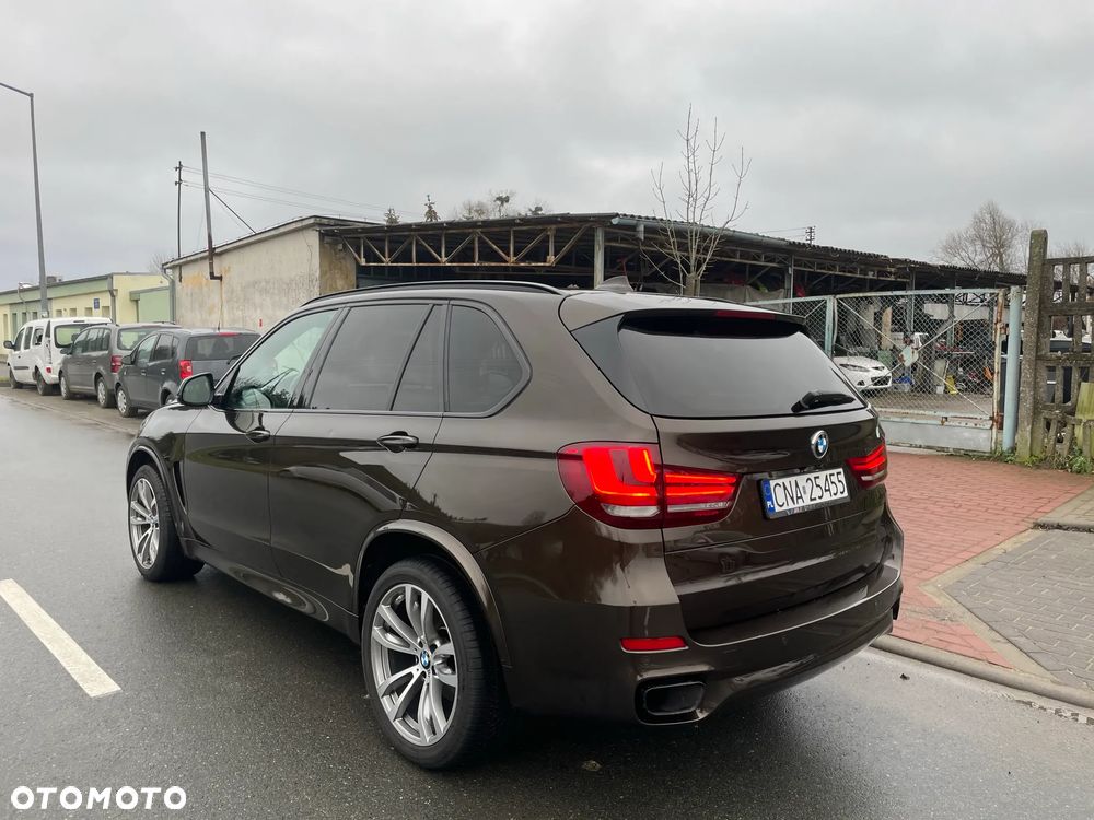 BMW X5 M M50d Sport-Aut - 4