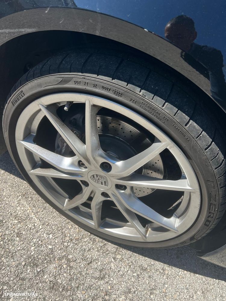 Porsche 718 Cayman - 26