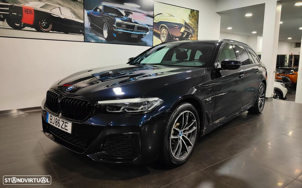 BMW 530 e Pack Desportivo M - 3