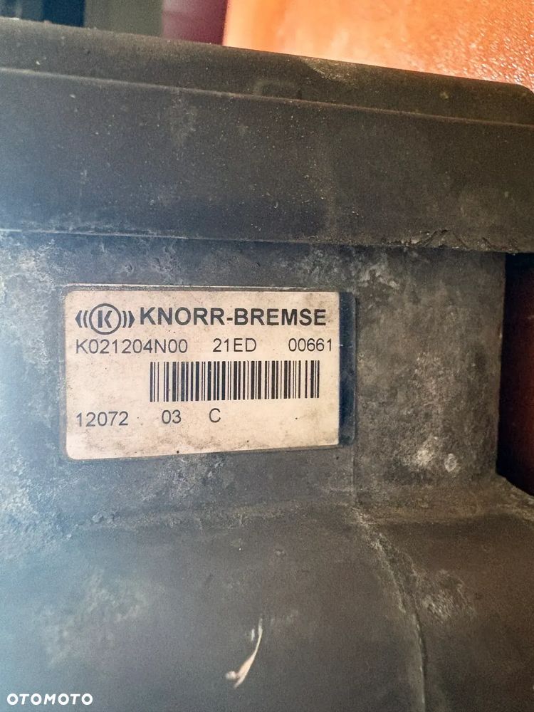 ZAWÓR KNORR-BREMSE MAN K21204 21ED - 4