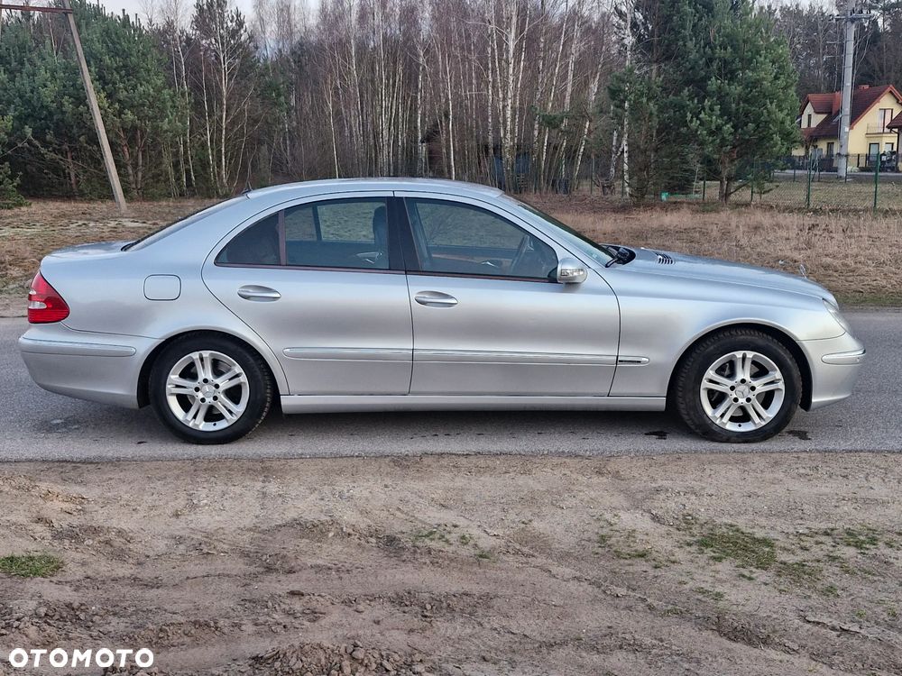 Mercedes-Benz Klasa E 280 4Matic Automatik Elegance - 13