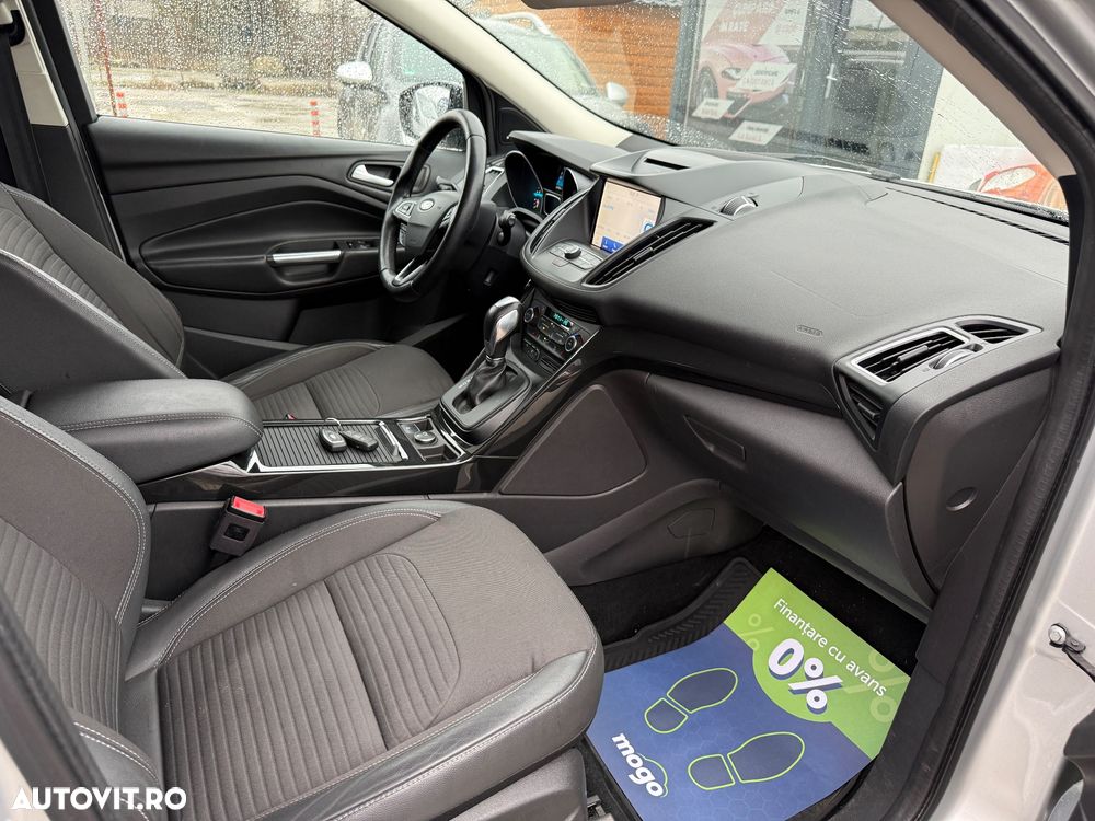 Ford Kuga 2.0 TDCi 4WD Powershift Titanium - 12