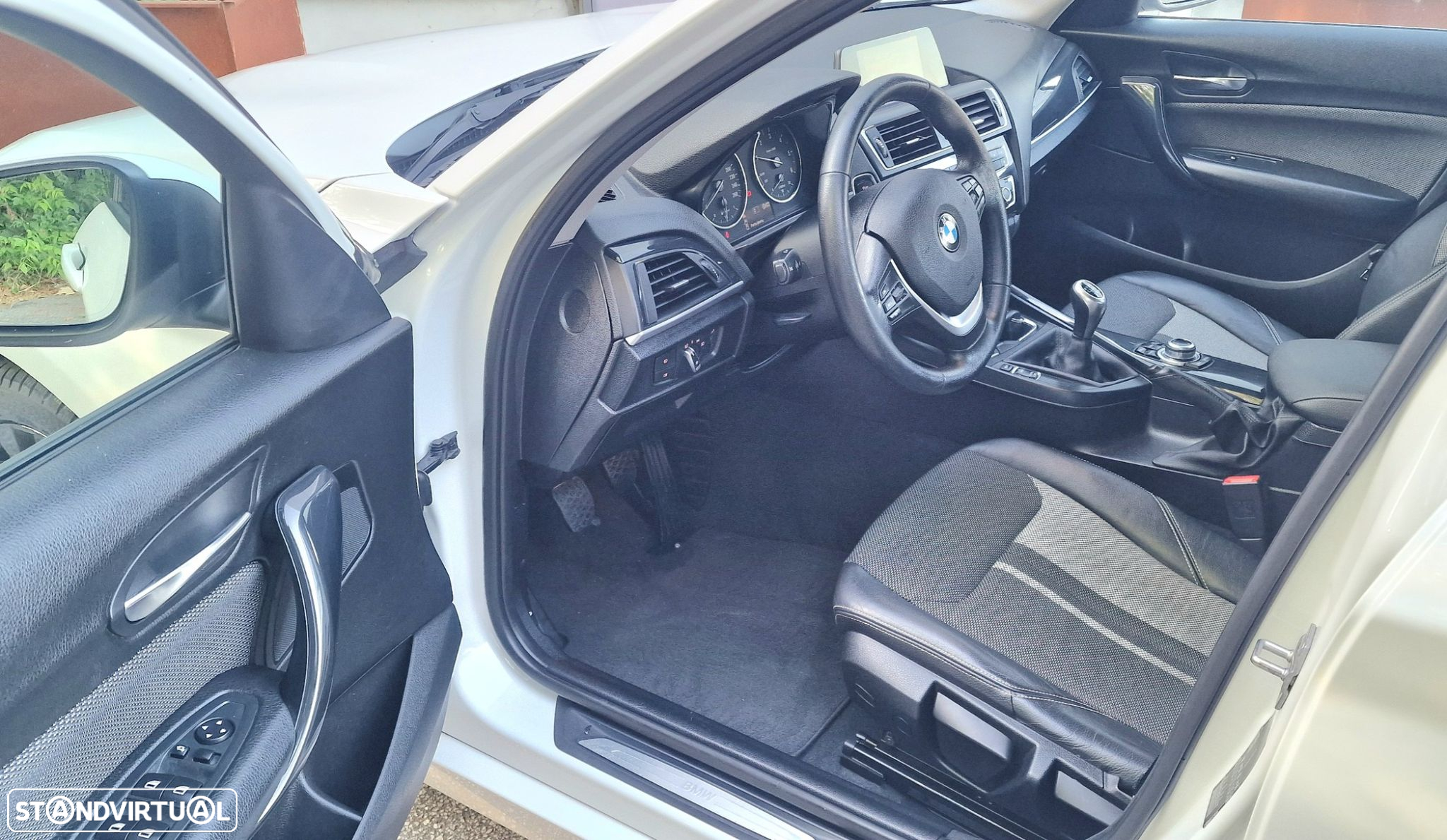 BMW 116 d Line Urban - 8