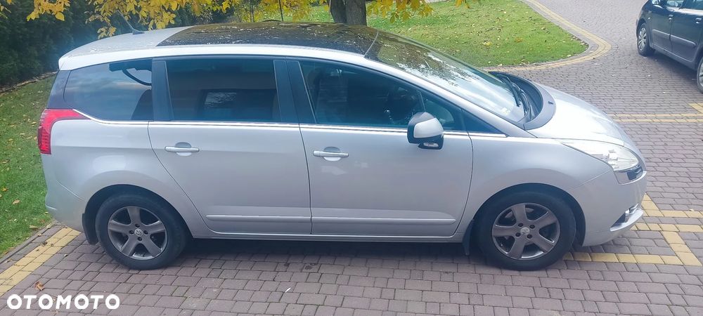 Peugeot 5008 - 4