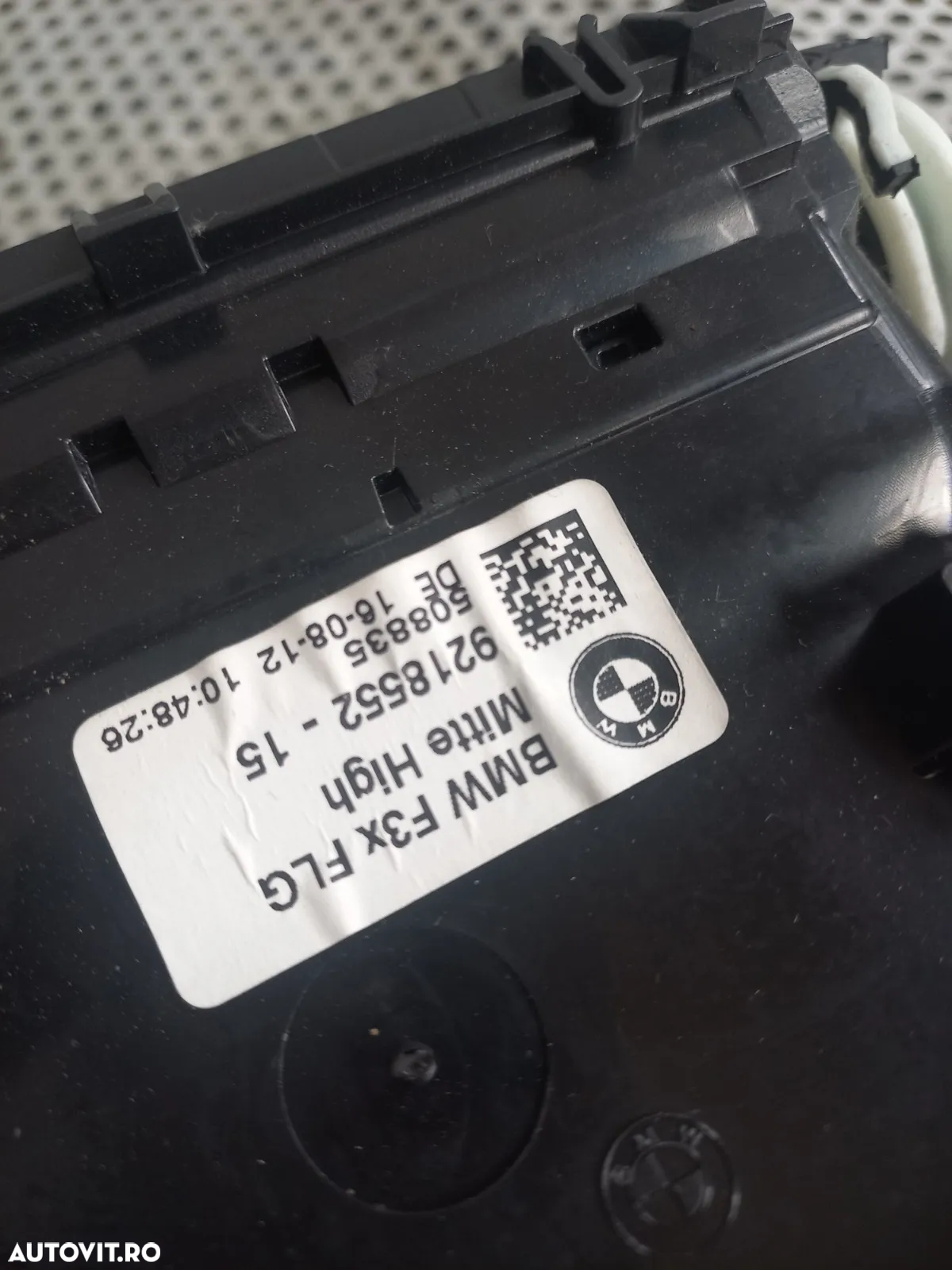 Grile Grila Ventilatie Bord Centrala Bmw F30 F31 320 D Motor N47D20D - Dezmembrari Arad - 7