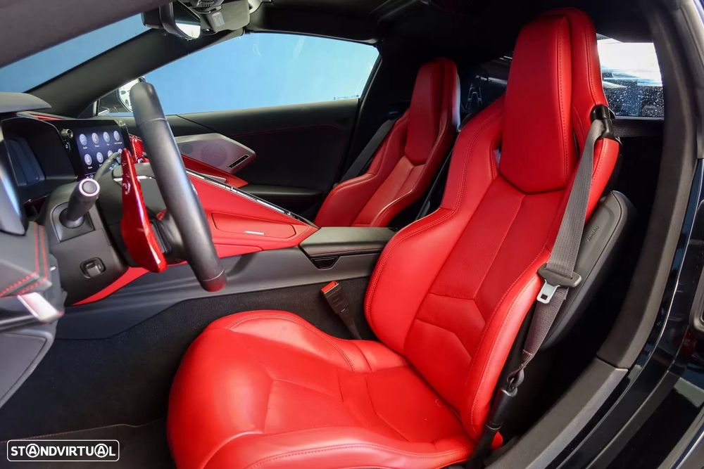 Chevrolet Corvette - 11