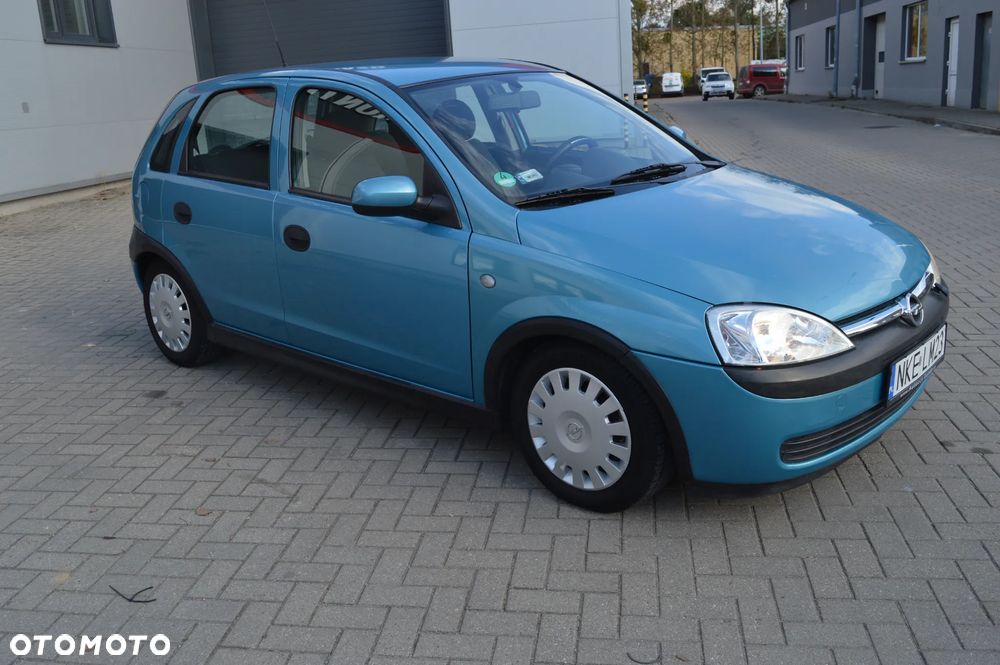 Opel Corsa 1.2 16V Cosmo - 10
