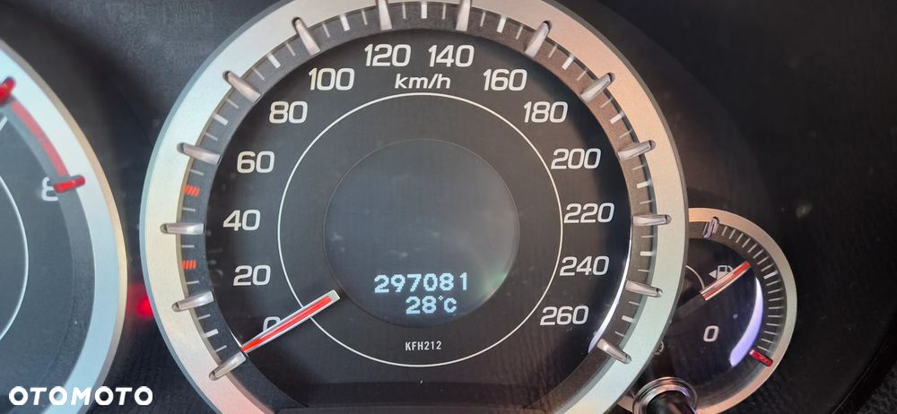 Honda Accord 2.0 Executive - 23