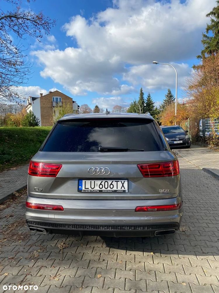 Audi Q7 - 7