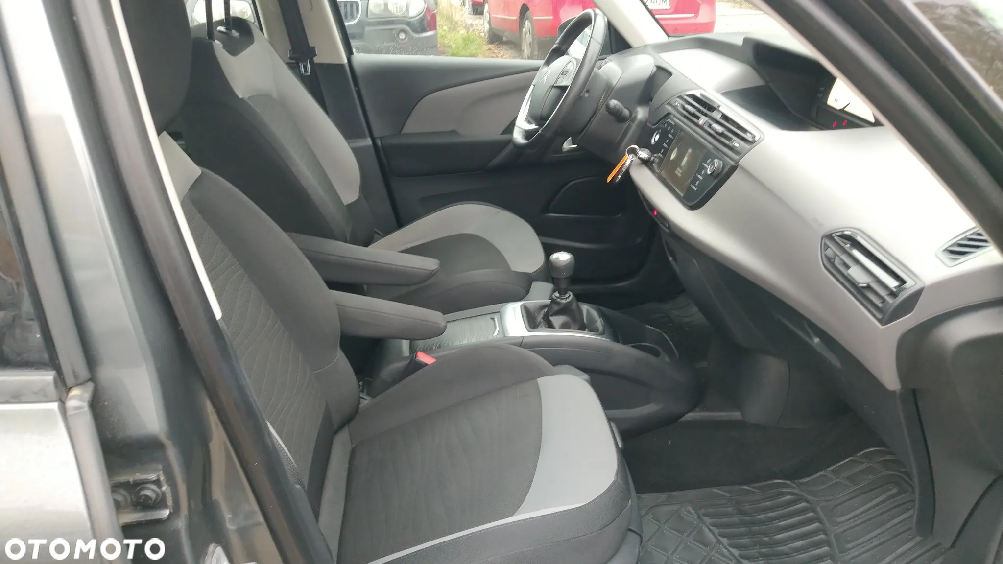 Citroën C4 Picasso 1.2 PureTech Live S&S - 23