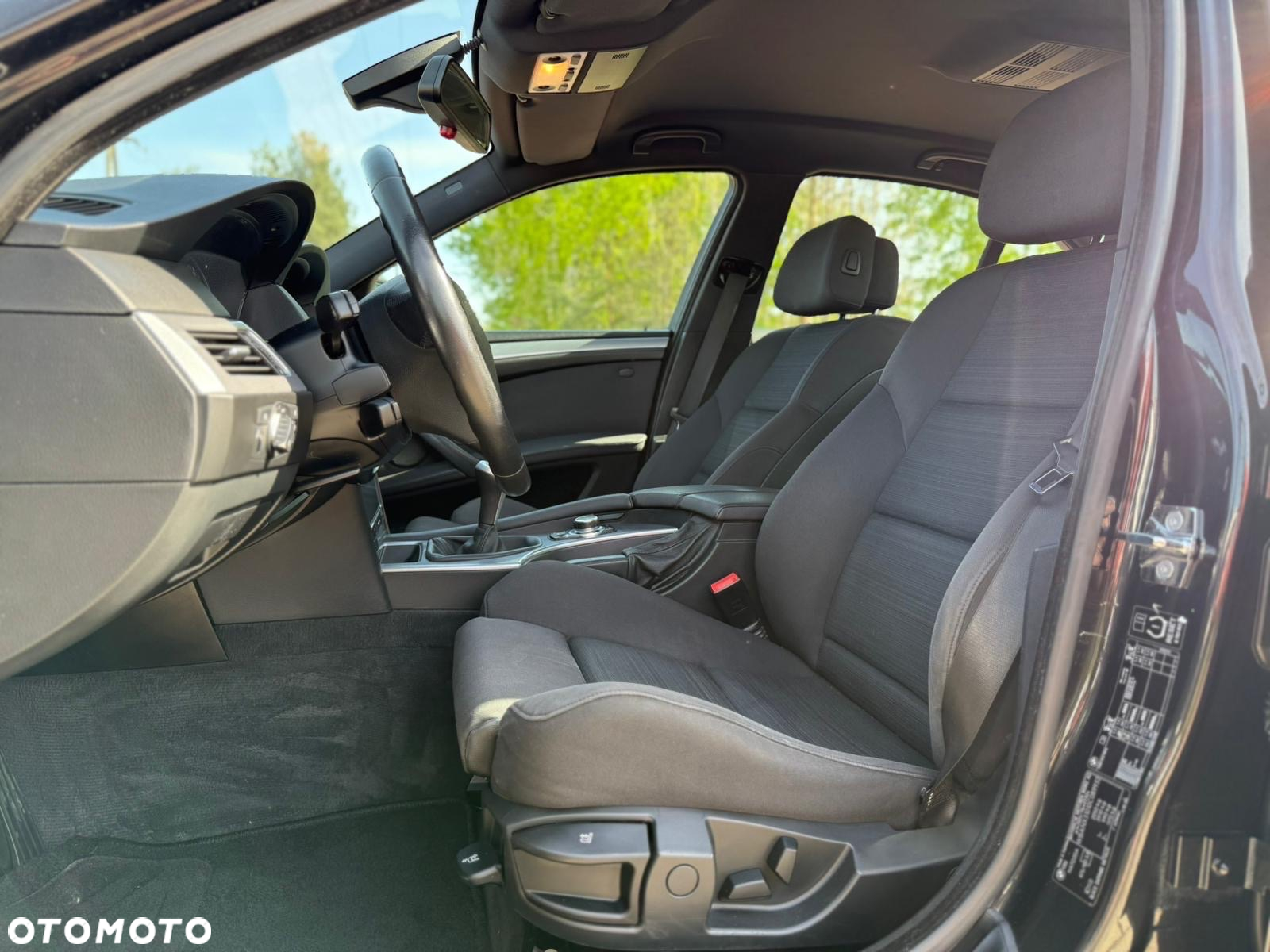 BMW Seria 5 520d Edition Sport - 8