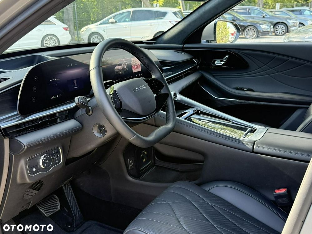 Omoda 9 1.5 Super Hybrid Exclusive AWD - 10