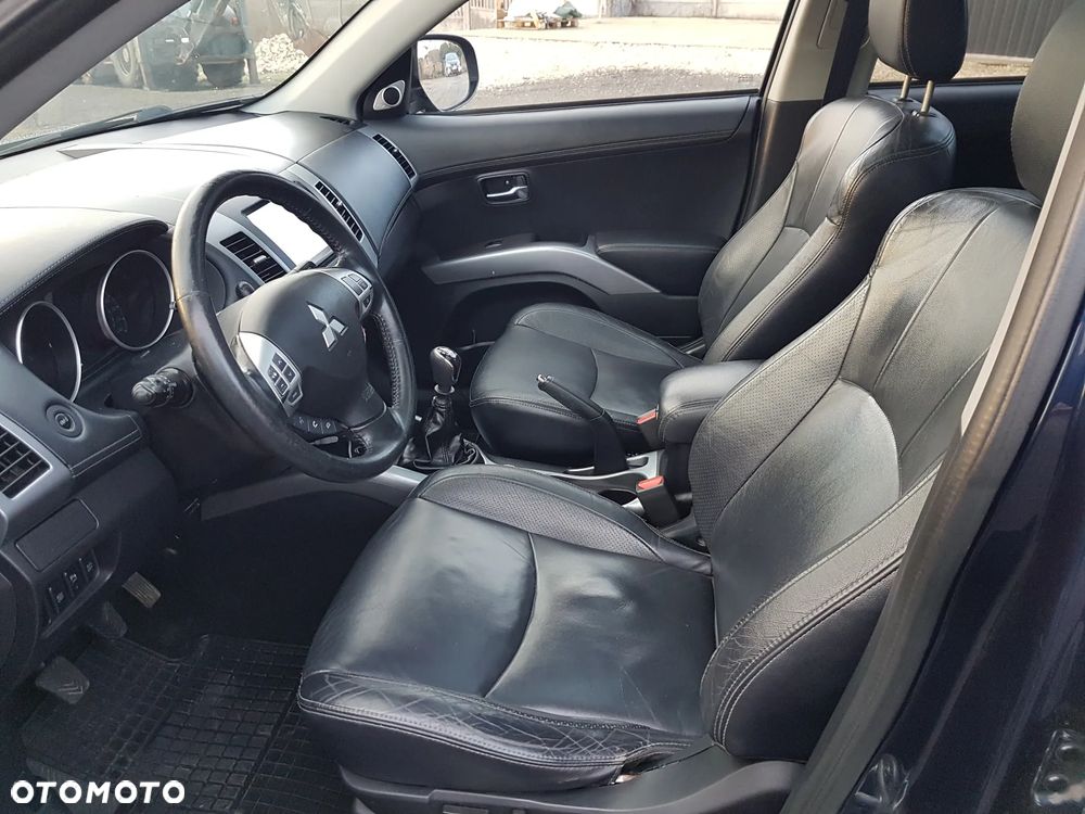 Mitsubishi Outlander 2.0 DID Intense + - 15