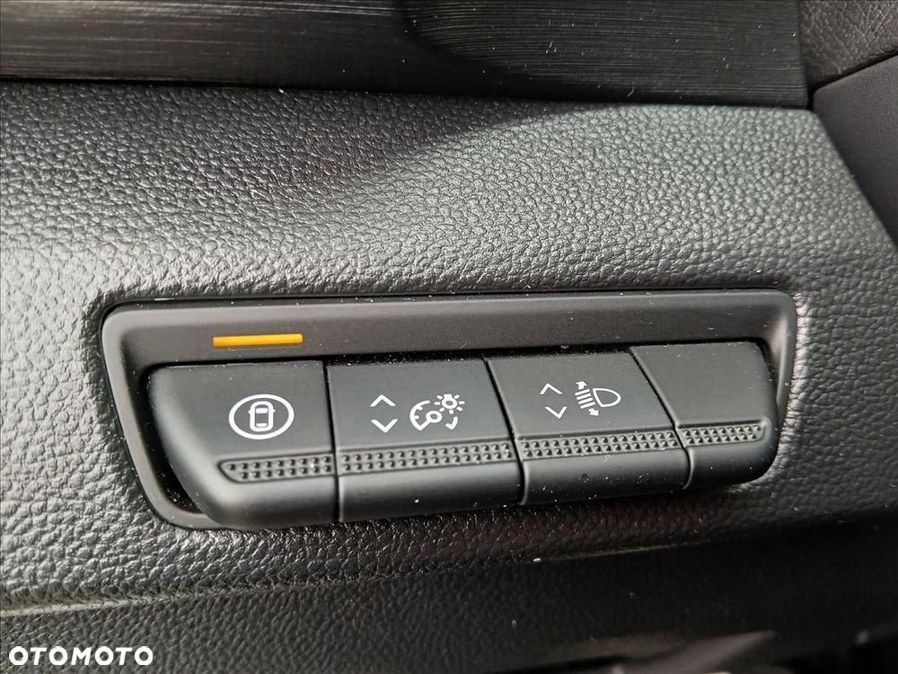 Renault Trafic 2.0 dCi - 19